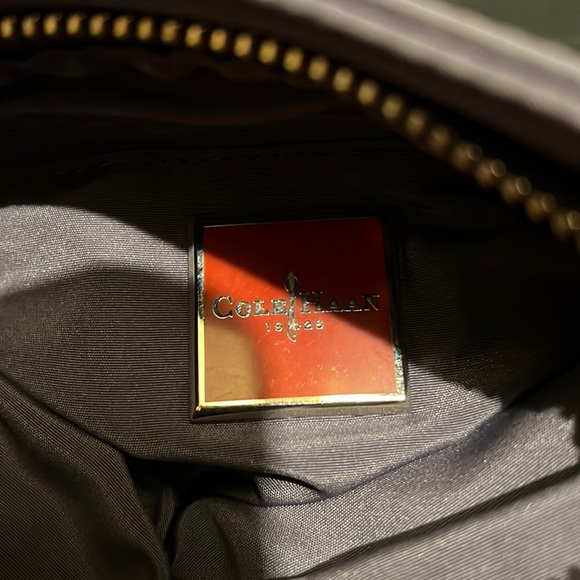 Vintage Cole Hann dark gray canvas shows her bag looks new zips shot adjustable - Picture 6 of 6